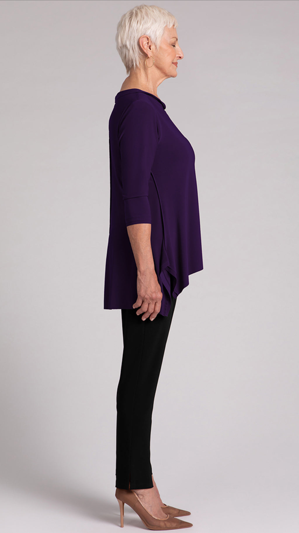 Flounce Top w/ Wide Funnel Collar, 3/4 Sleeve