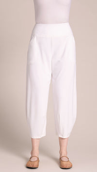 Narrow Lantern Pant