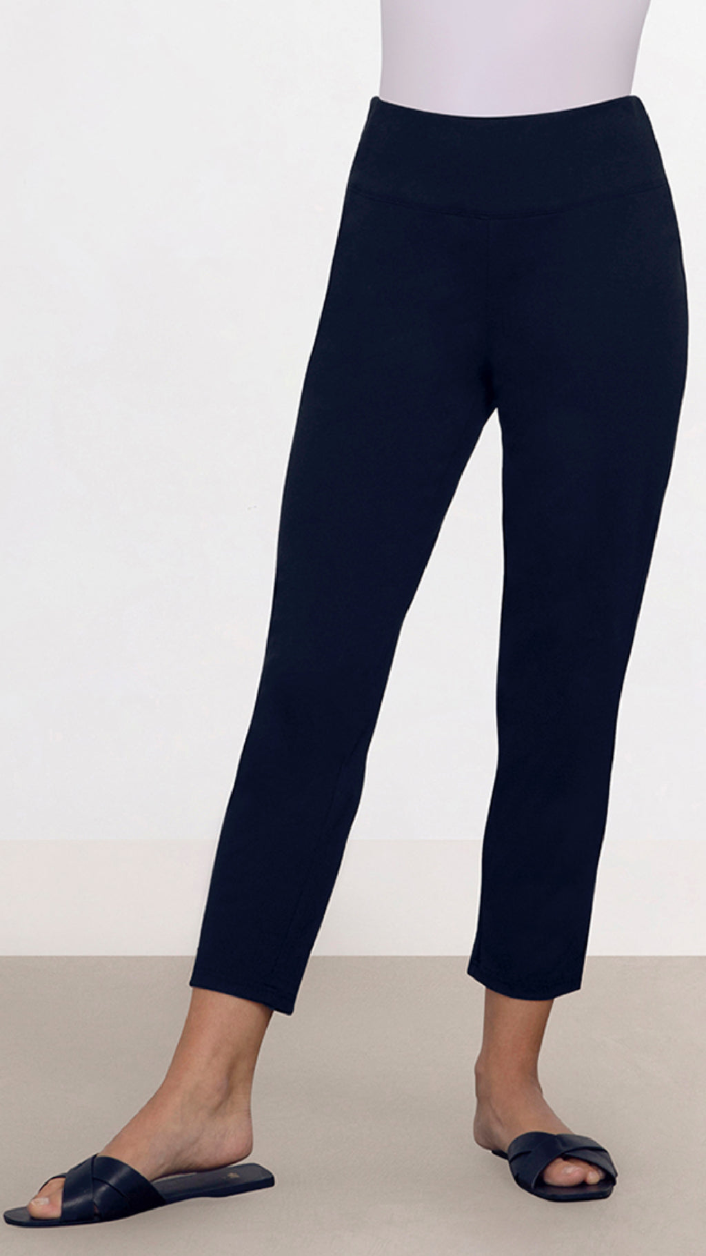 Lux yoke Narrow Ankle Pant