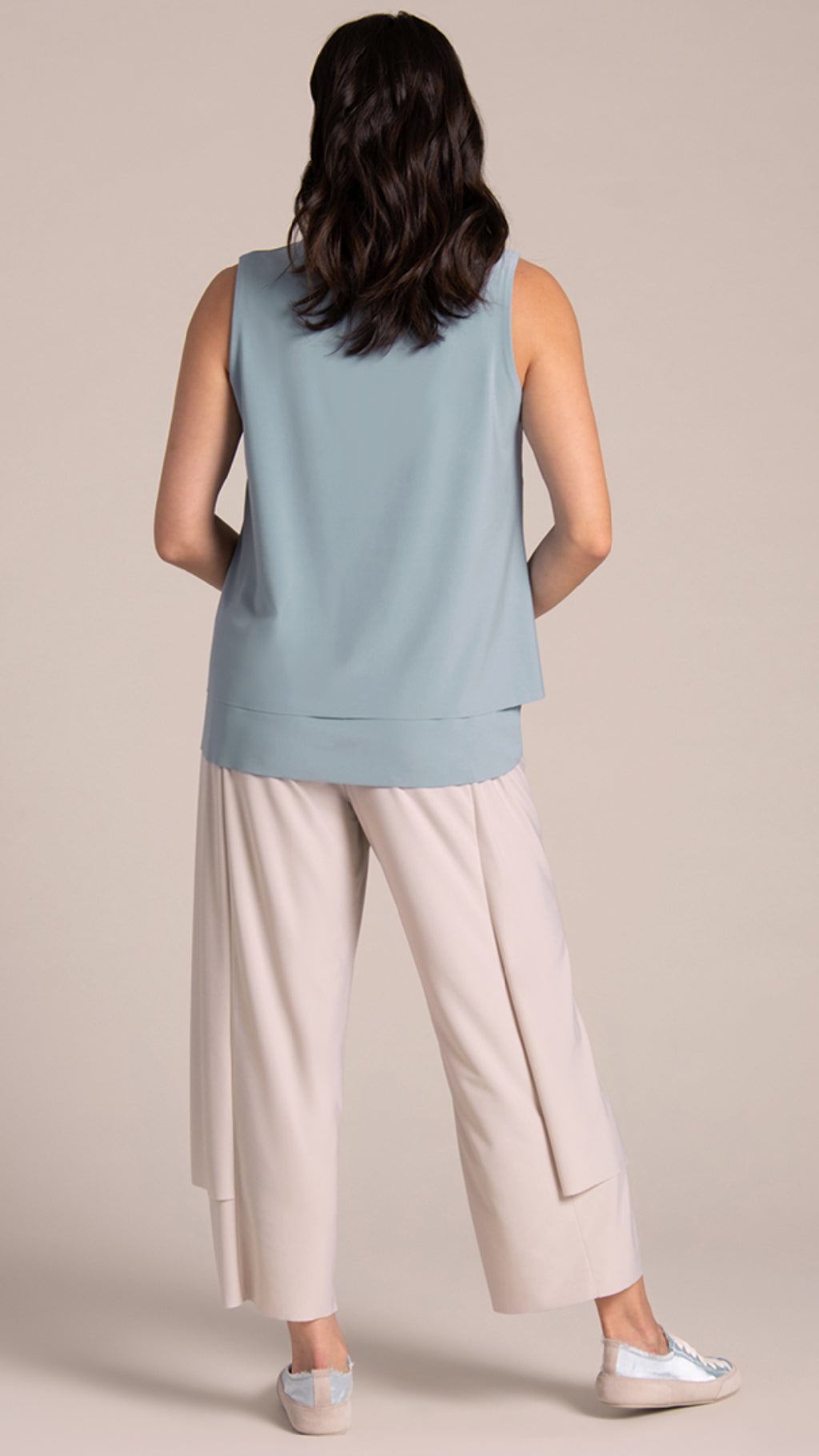 Sleeveless DBL Layer Shell with Jewel Neck