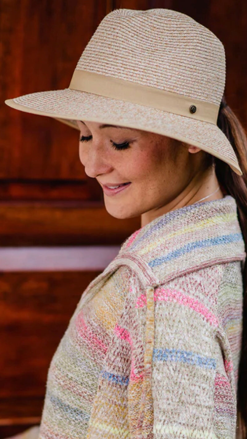 Wallaroo-Gabi Ponytail Hat