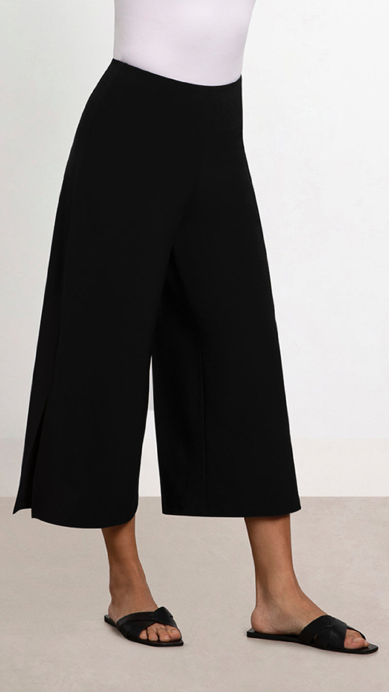 Side Slit Wide Capri